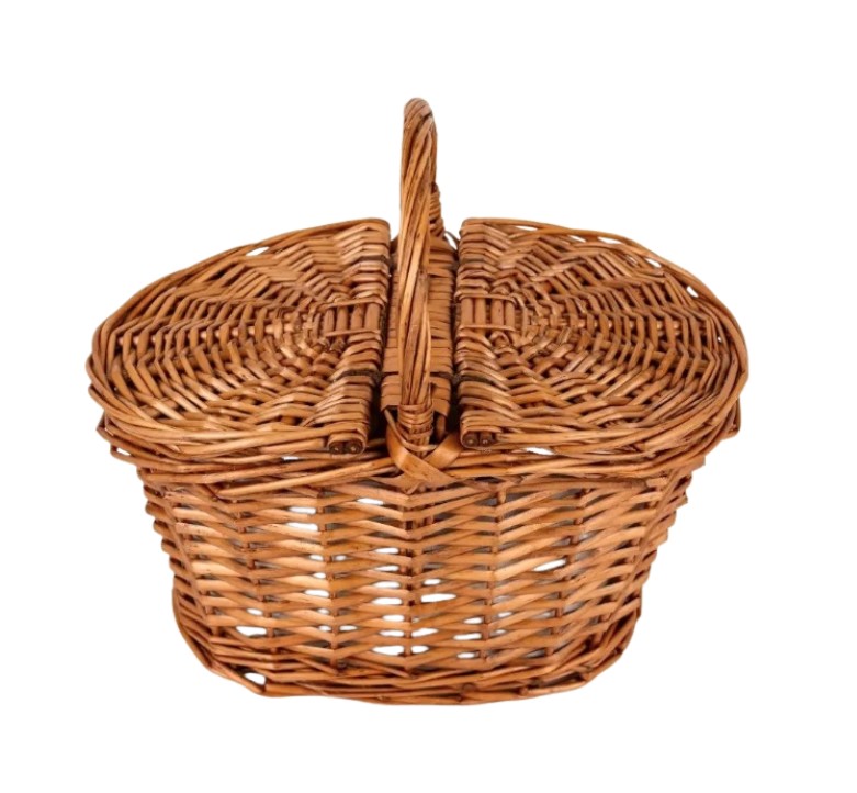 Dinette en metal dans panier en osier