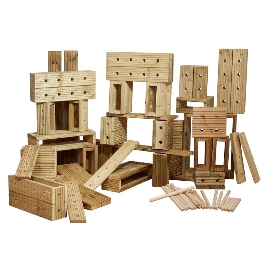 Blocs en bois construction et imagination