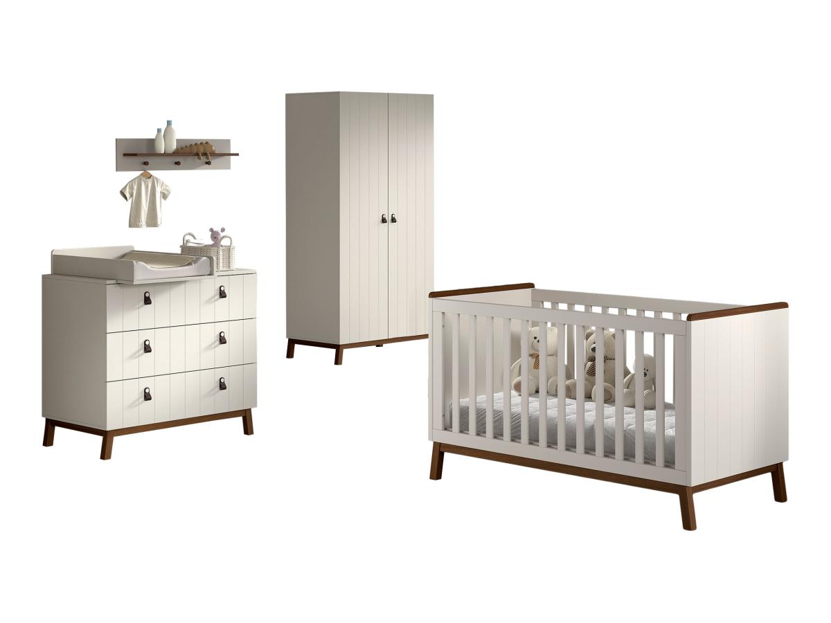 Ensemble Chambre sezane lit junior 70x140 + commode + plan à langer + étagère murale + armoire