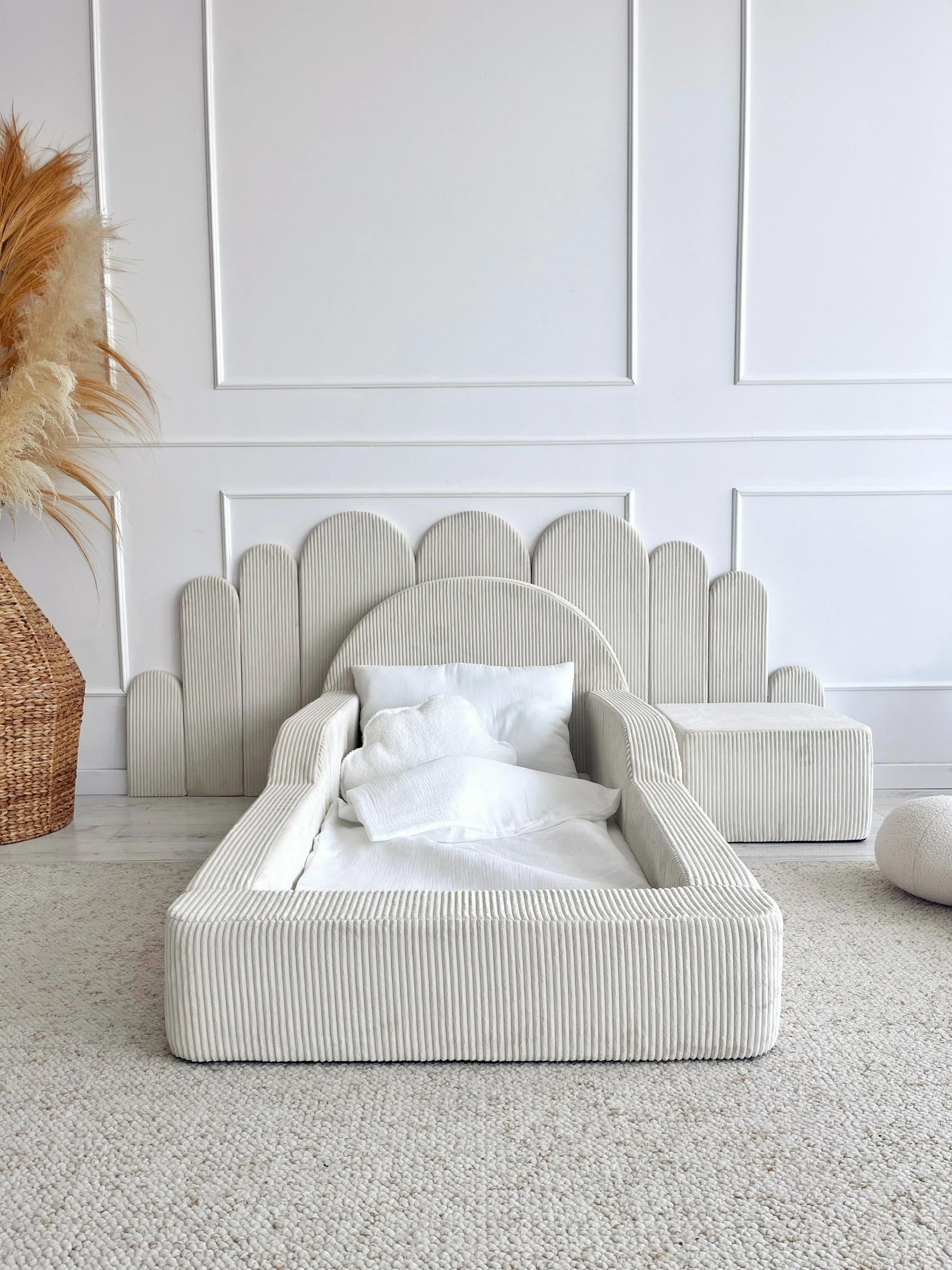 Lit enfant au sol en mousse 163 x 95 cm - couchage 70 x 140 cm, housse velours cotele creme