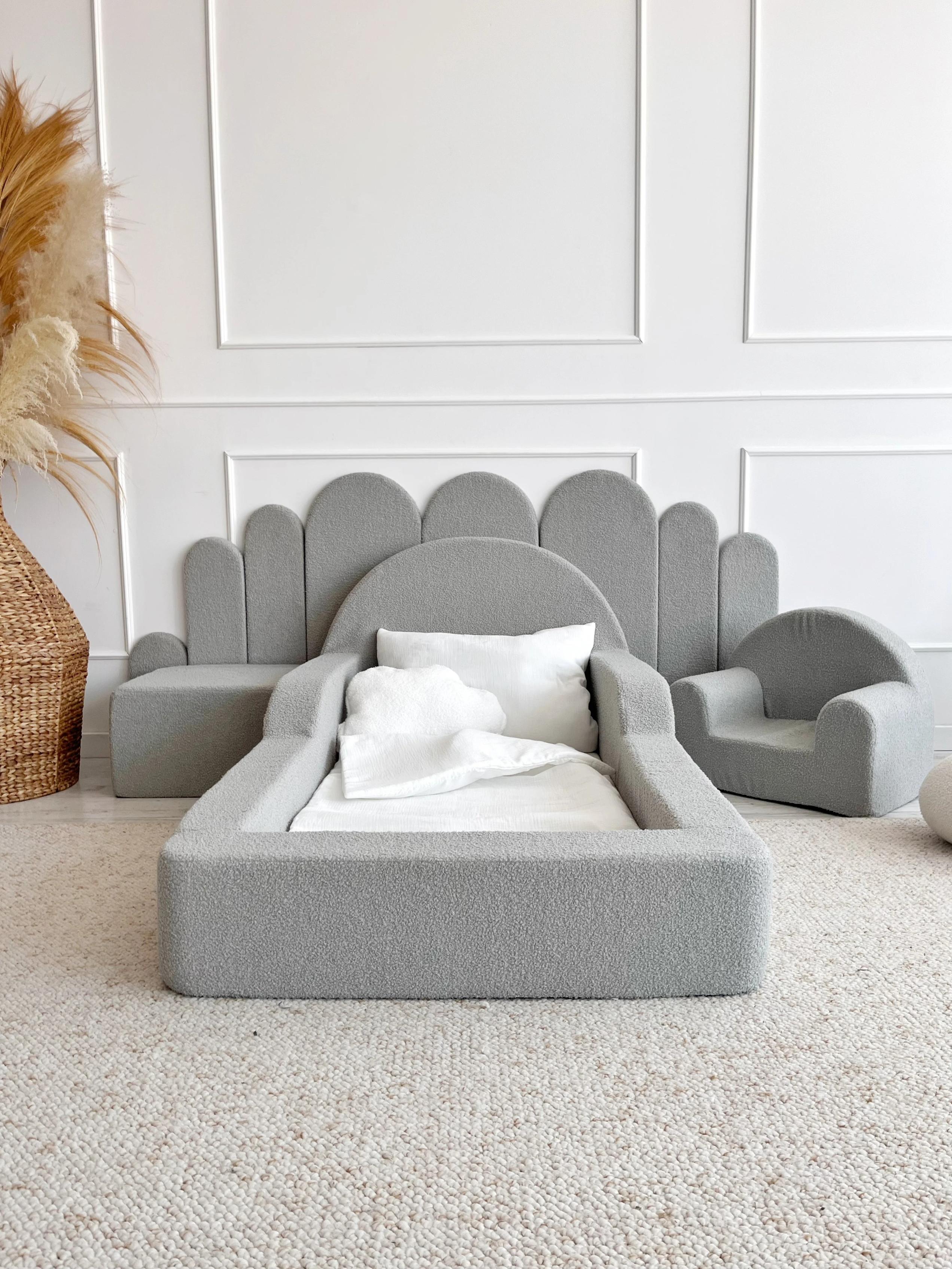 Lit enfant au sol en mousse 163 x 95 cm - couchage 70 x 140 cm, housse bouclette grise