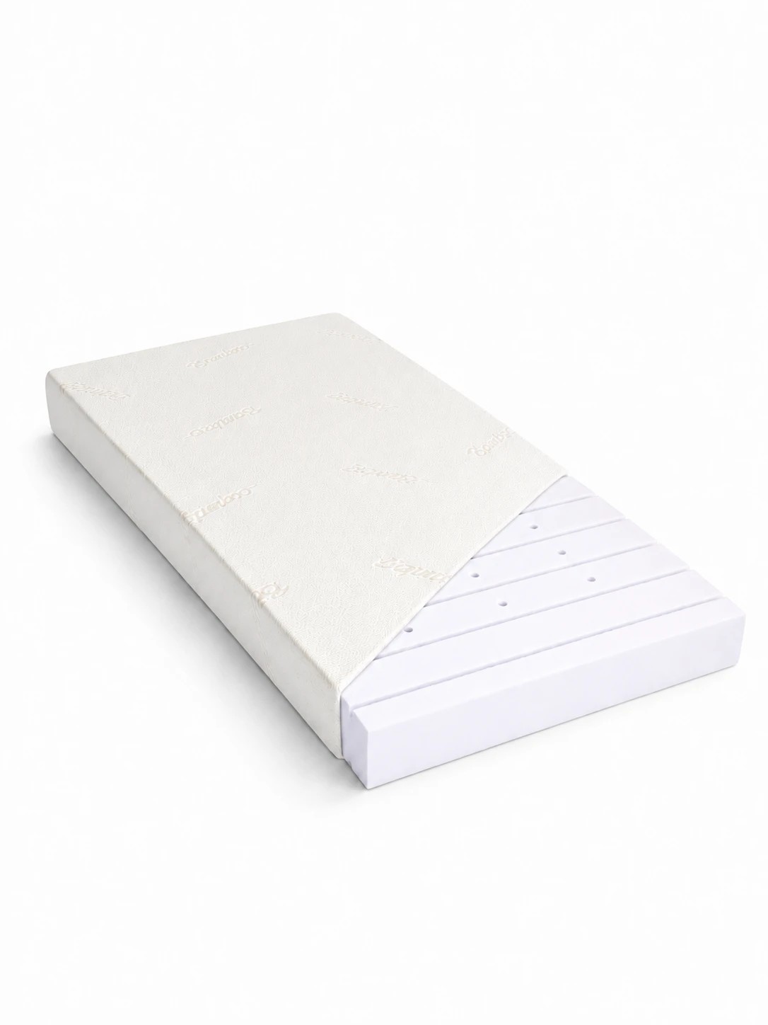 Matelas enfant en mousse 70 x 140 cm housse bambou, face rainurée